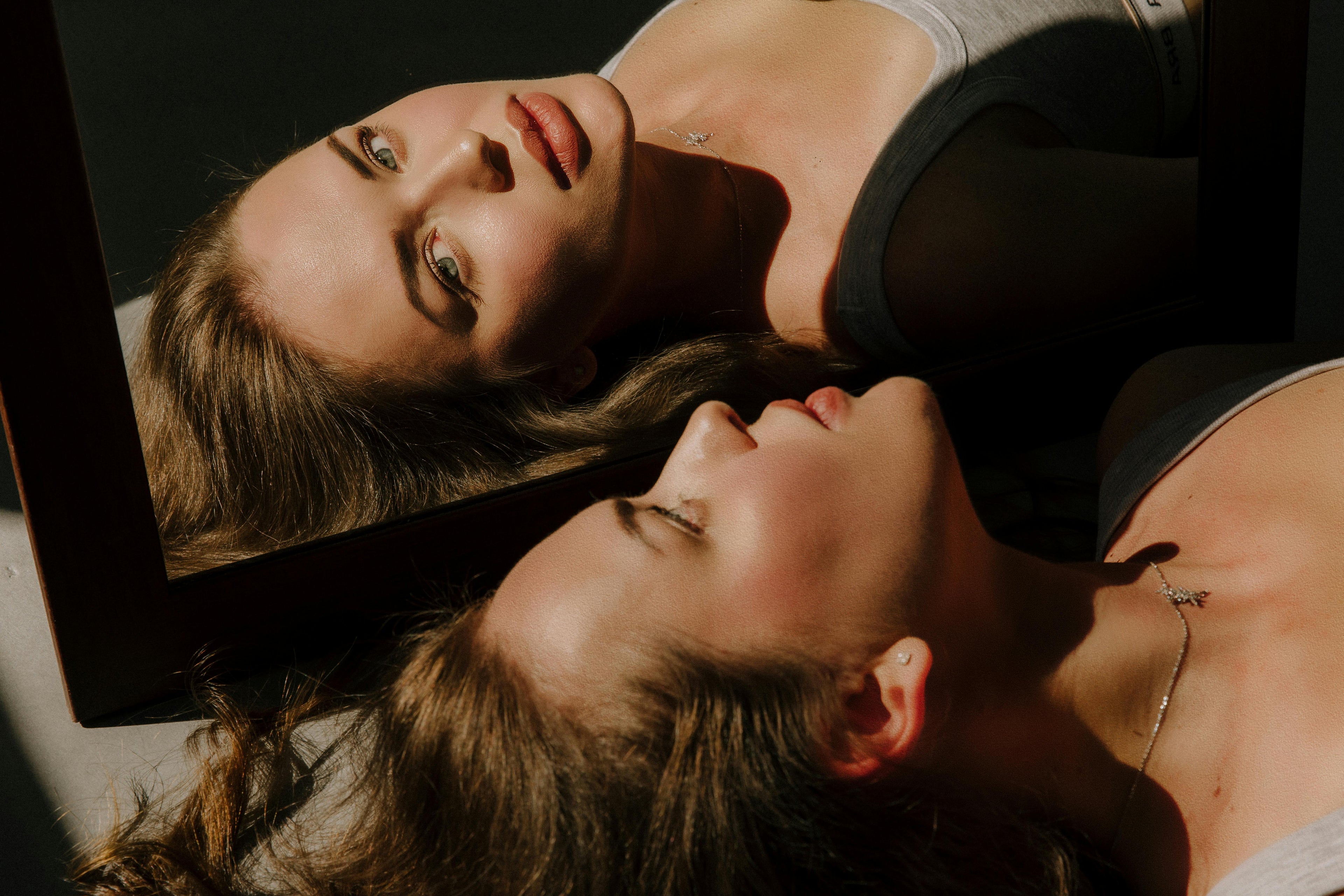 Can you have sex with a menstrual cup? Safety, comfort & myths explain Lunette Can you have sex with a menstrual cup? Safety, comfort & myths explain Lunette
