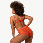 „Understatement“ – Spitzen-Slip im Vintage-Stil mit hoher Taille