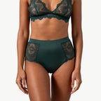 „Understatement“ – Spitzen-Slip im Vintage-Stil mit hoher Taille